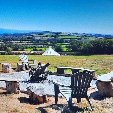 Summit Camping Kit Hill Cornwall Panoramic Views Grass Pitch From 15Pn Or Bella Bell Tent 75Pn Callington Exterior foto